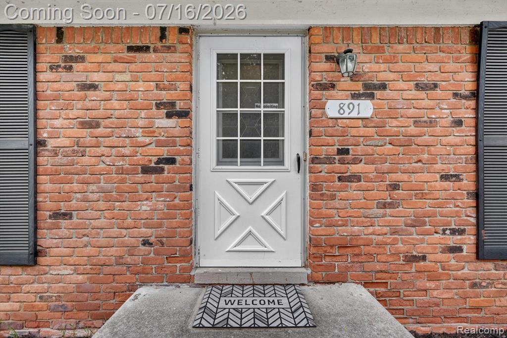 891 Devonshire Boulevard, Brighton, MI 48116 — Photo 6