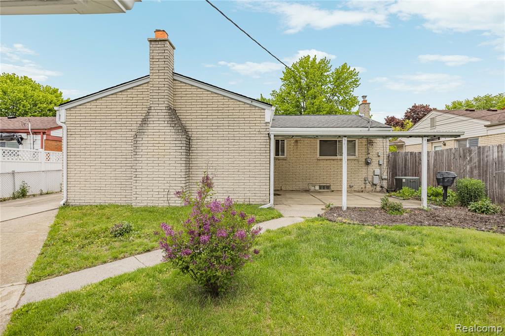 39619 Peters Drive, Canton, MI 48187 — Photo 52