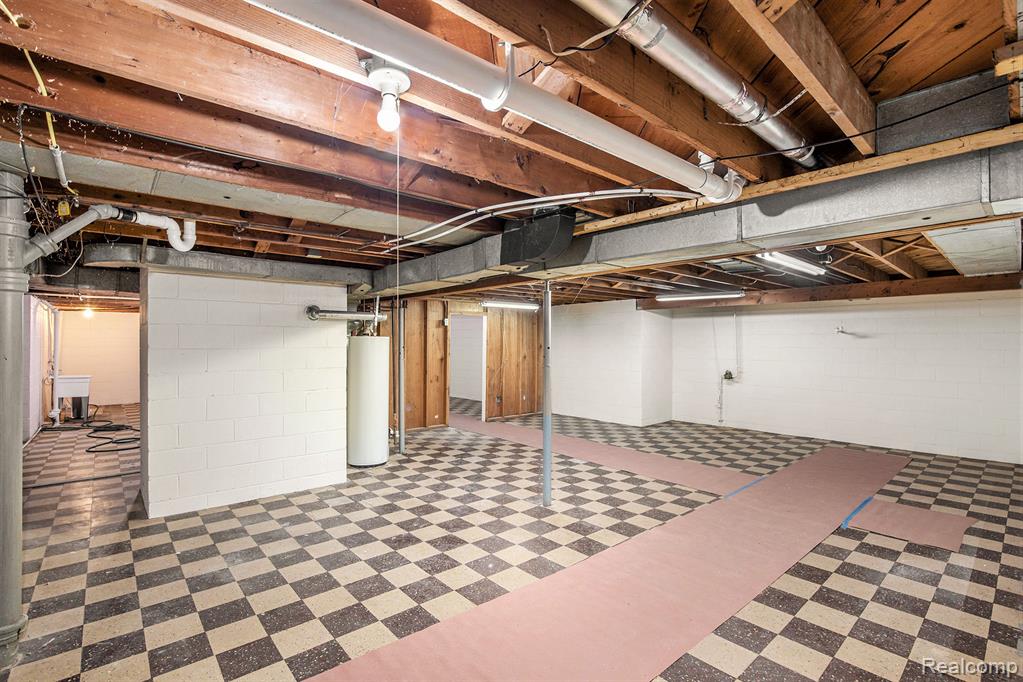 702 E Maple Street, Holly, MI 48442 — Photo 19