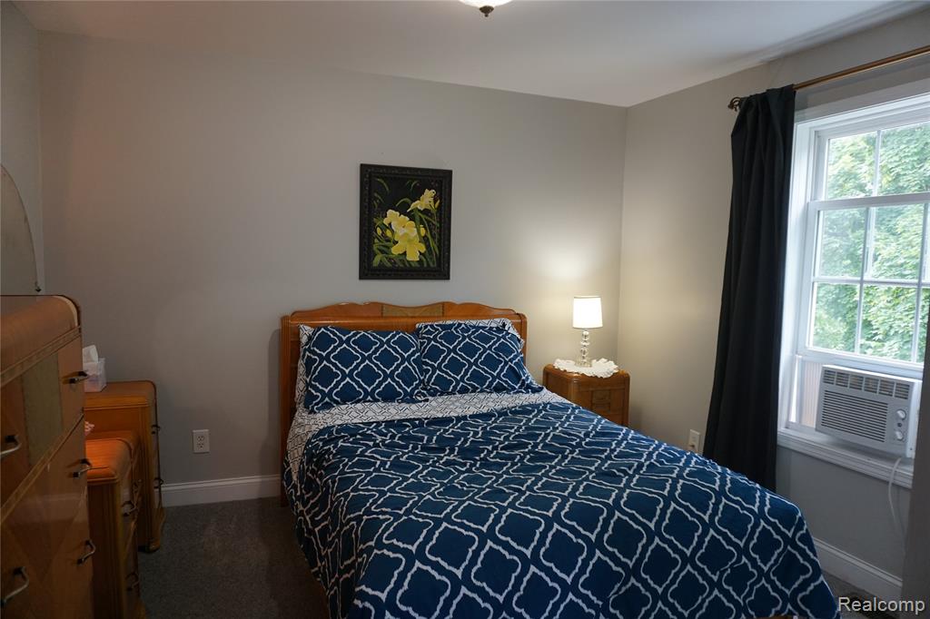 955 N Chevrolet Avenue, Flint, MI 48504 — Photo 29