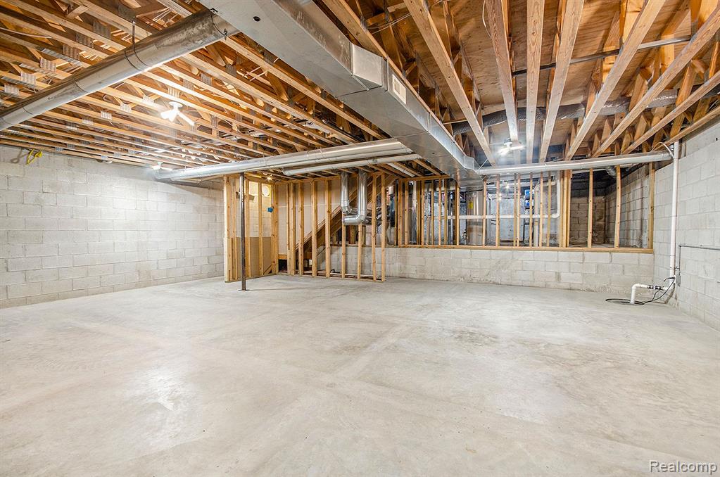 526 5TH Street, Ann Arbor, MI 48103 — Photo 16