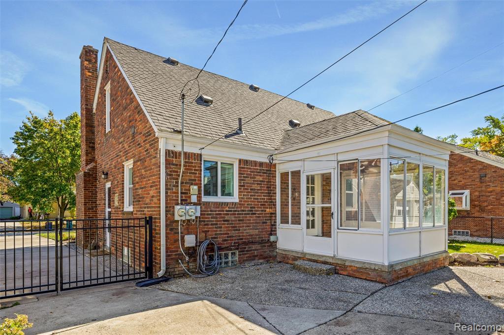 4214 S Verona Circle, Royal Oak, MI 48073 — Photo 20