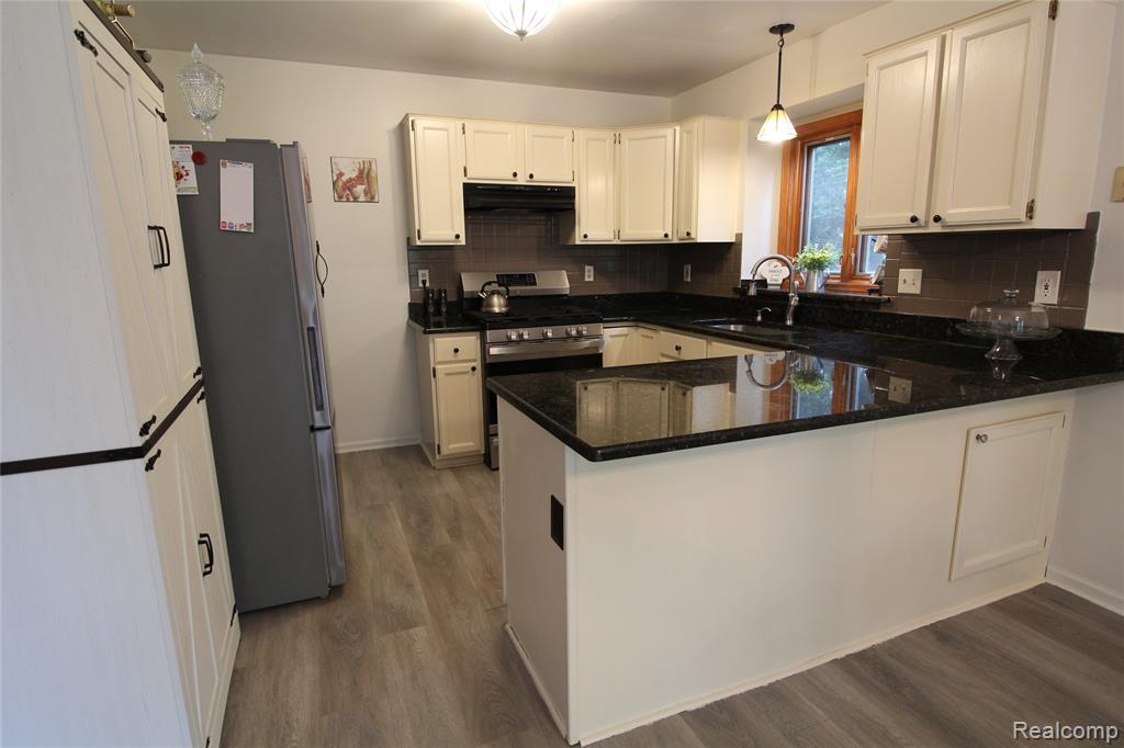 15743 Greenview, Fraser, MI 48026 — Photo 6