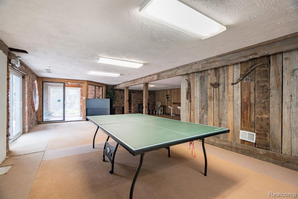 6609 Bloomfield Lane, West Bloomfield, MI — Photo 44