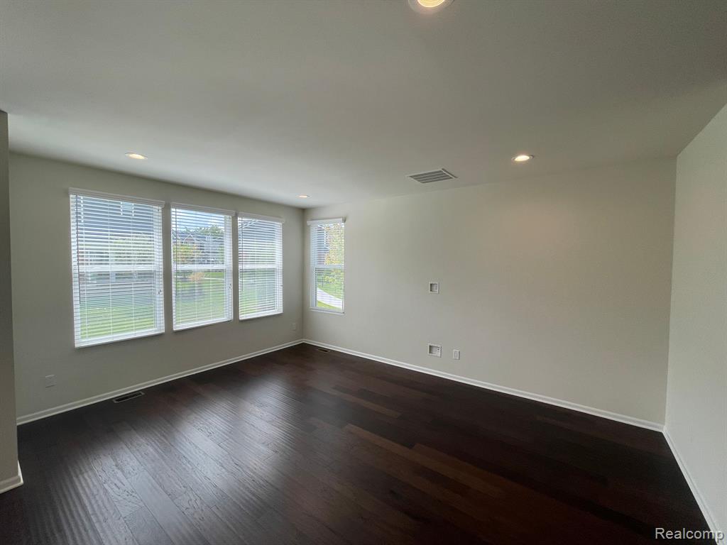 43545 PROSPECT, Novi, MI — Photo 14