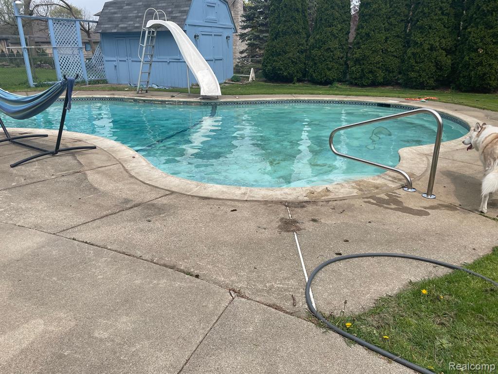 6820 FREDMOOR Drive, Troy, MI 48098 — Photo 16