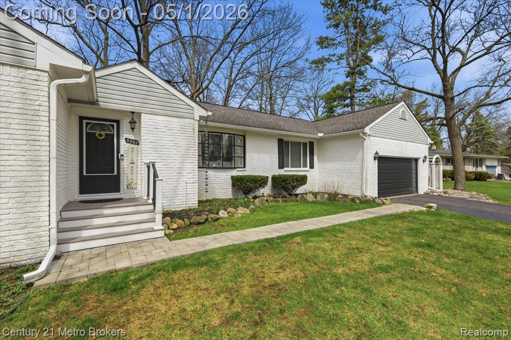 5060 Oneida Drive, Clarkston, MI 48348 — Photo 8