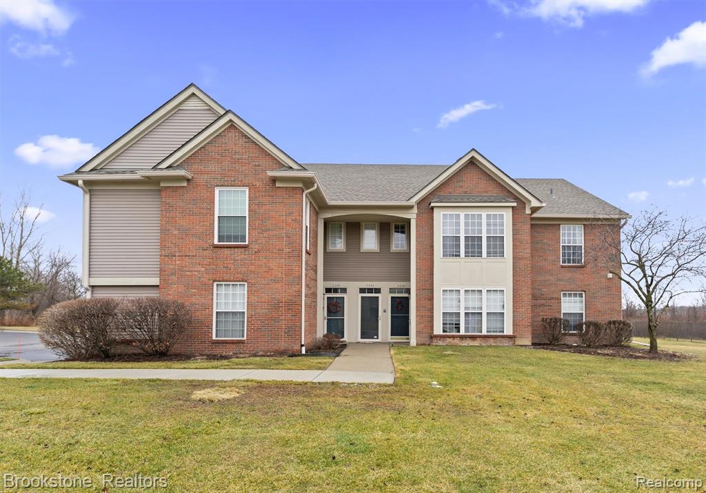51936 Wave Lane, New Baltimore, MI — front exterior