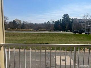 224 PARK GREEN Drive, Lake Orion, MI 48362 — Photo 3