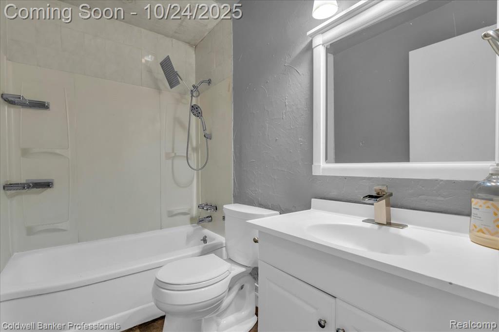 9060 N Sheldon Road, Plymouth, MI 48170 — Photo 17