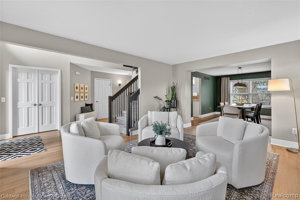 480 NAIRN Circle, Highland, MI — Photo 8