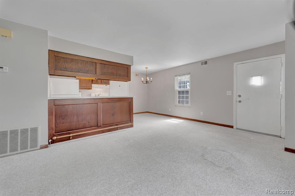 1405 WINGATE Boulevard, Ypsilanti, MI 48198 — Photo 12