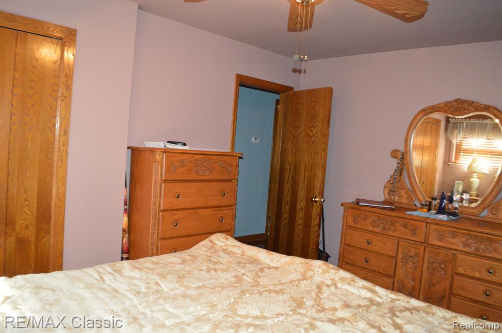 56000 9 MILE Road, South Lyon, MI 48178 — Photo 20