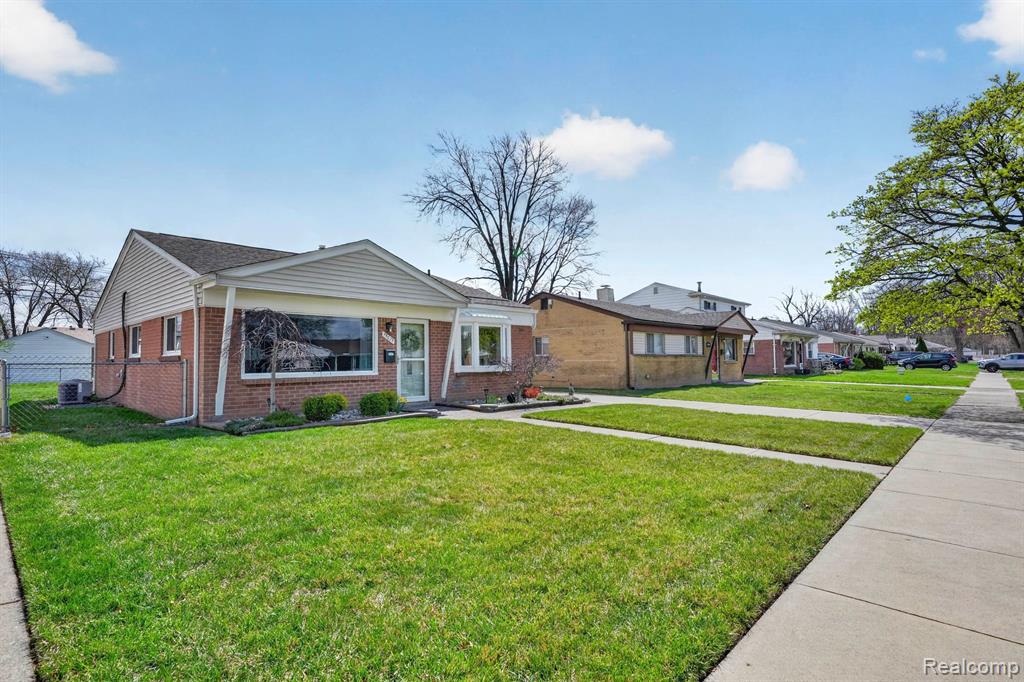 15675 Mulberry Street, Southgate, MI 48195 — Photo 4