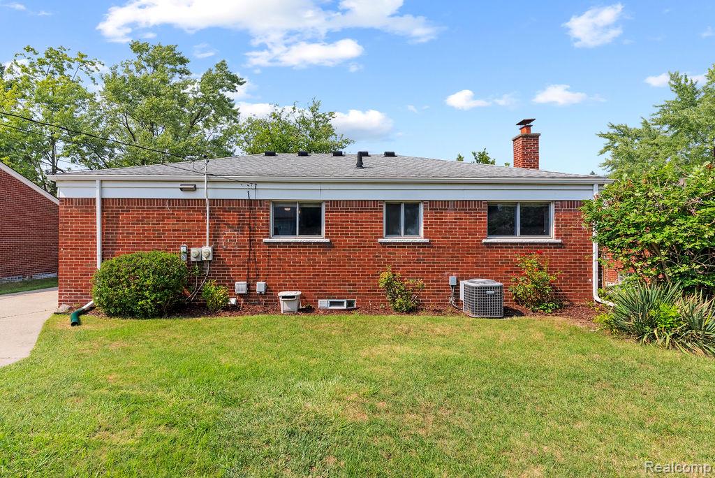4588 Fenwick Drive, Warren, MI 48092 — Photo 30