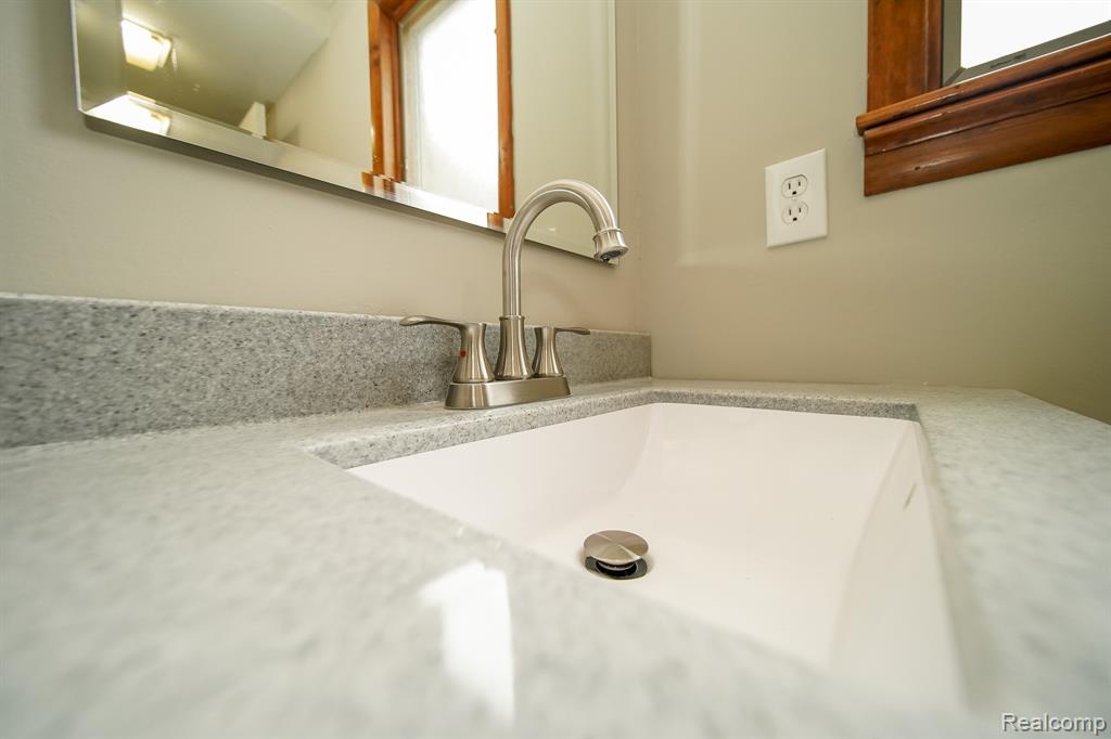 51784 Julies Drive, Clinton Twp, MI 48047 — Photo 35