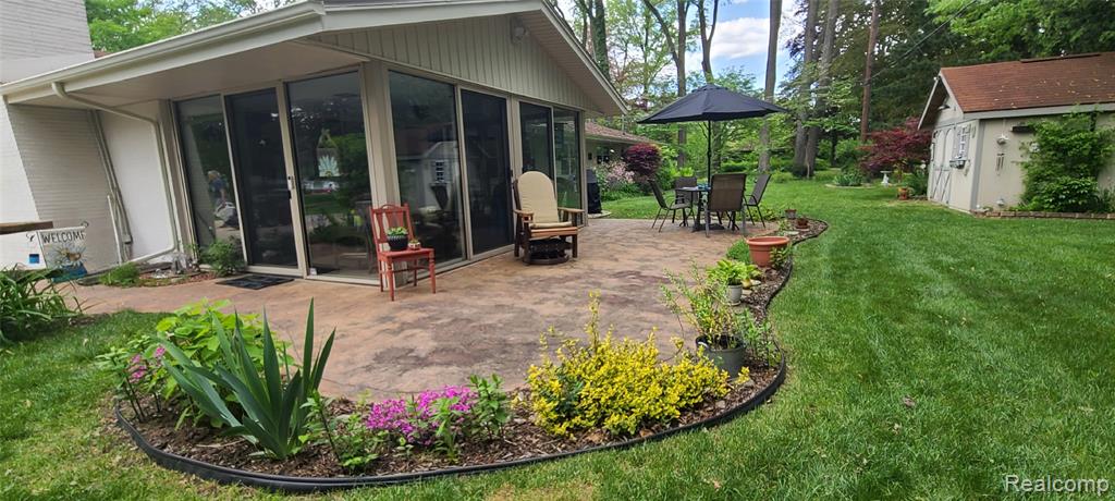 6962 Stockport Drive, Lambertville, MI 48144 — Photo 32