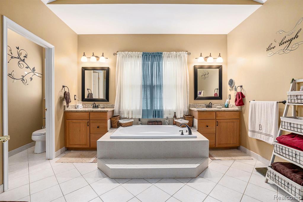 5479 Woodcreek Court, Clarkston, MI 48348 — Photo 22