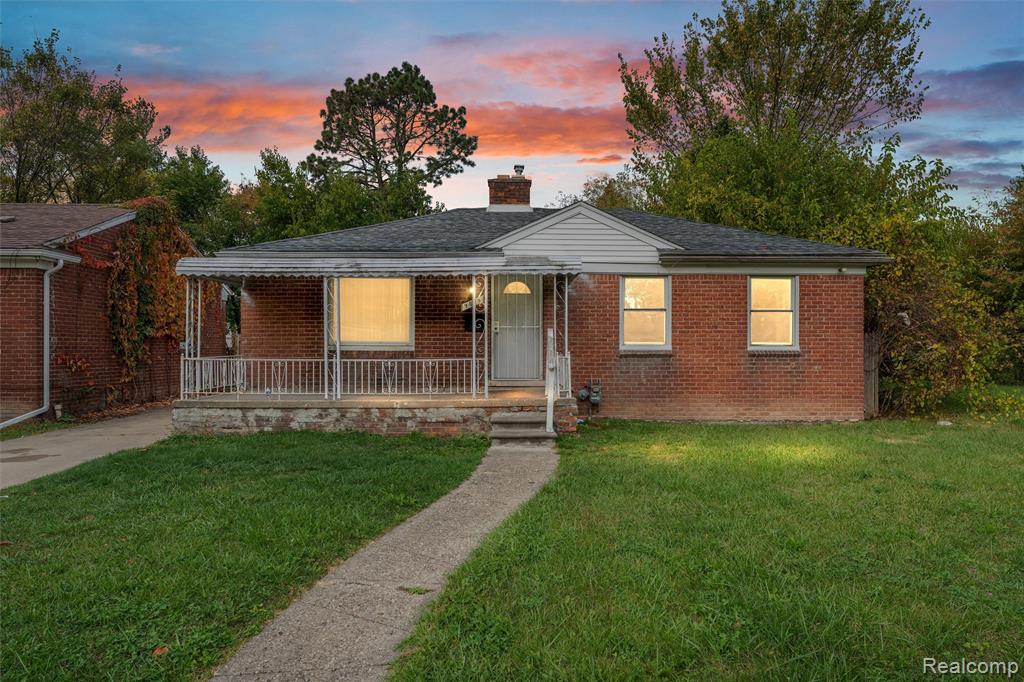 9035 Braile, Detroit, MI 48228 — front exterior