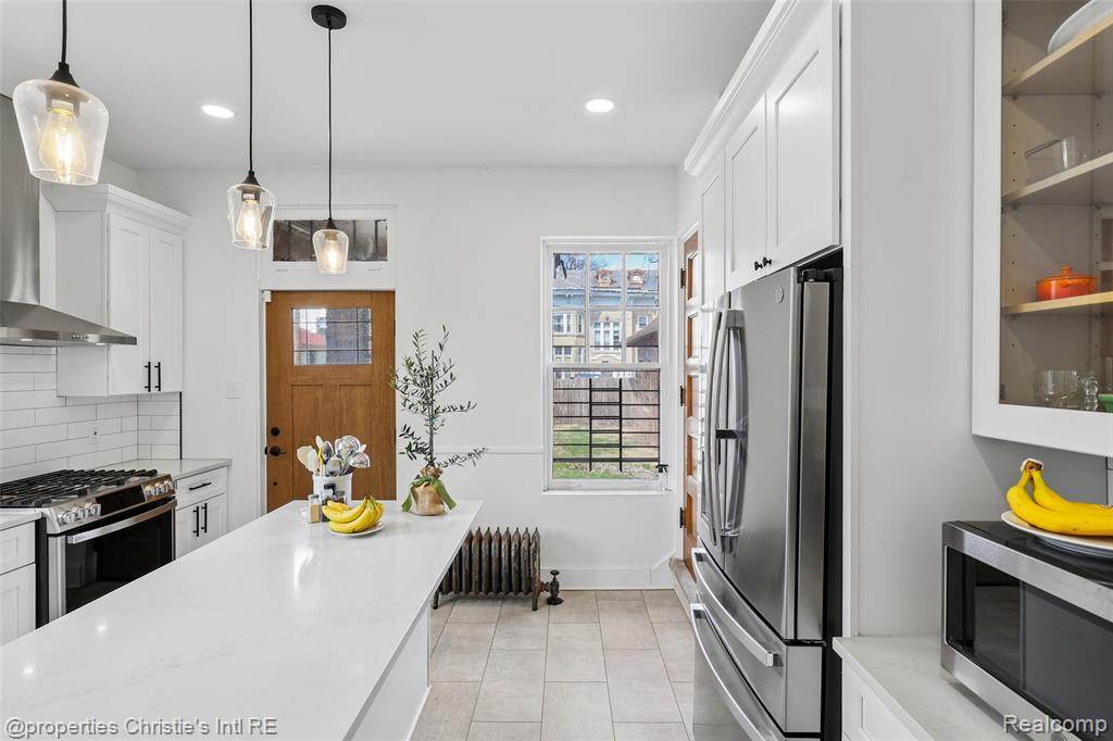 610 Chicago Boulevard, Detroit, MI 48202 — Photo 11