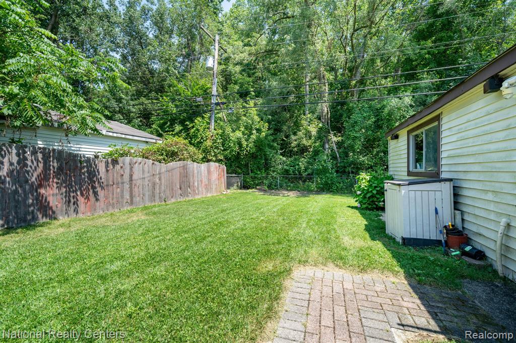 8308 Orhan Street, Canton, MI 48187 — Photo 33