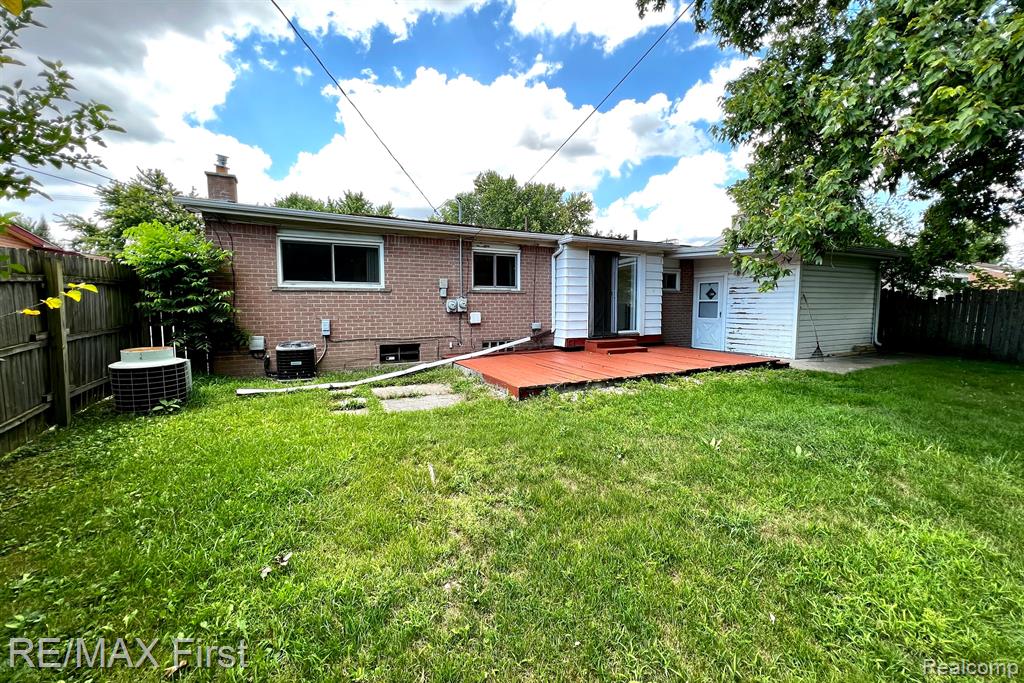 31030 E COUSINO Drive N, Warren, MI 48092 — Photo 26