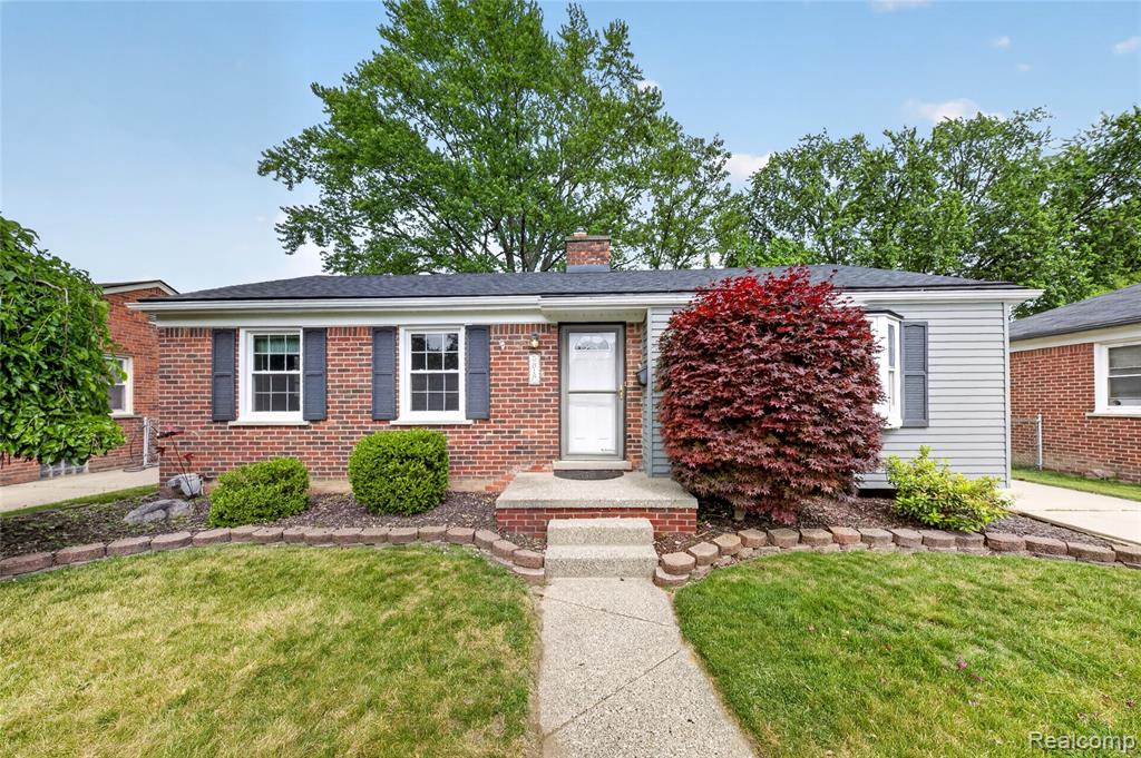 9818 Roseland Street, Livonia, MI 48150 — front exterior