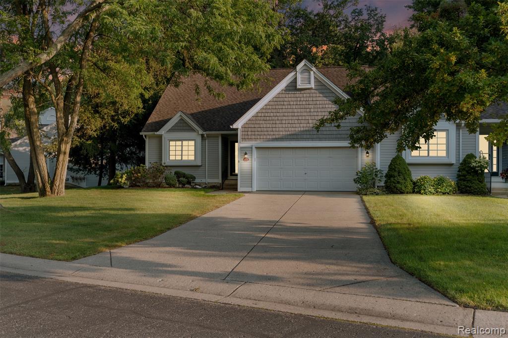 6859 Tangle Wood, Waterford, MI 48327 — Photo 2