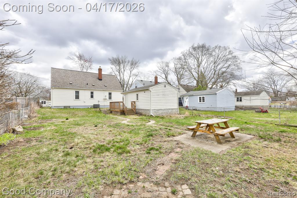 23211 Rensselaer Street, Oak Park, MI 48237 — Photo 26