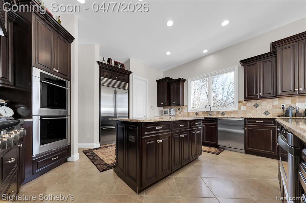 5001 FOREST VALLEY, Clarkston, MI, 48348