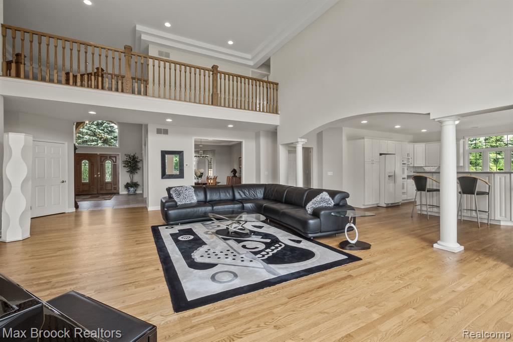 519 Hawksmoore Drive, Clarkston, MI 48348 — Photo 9