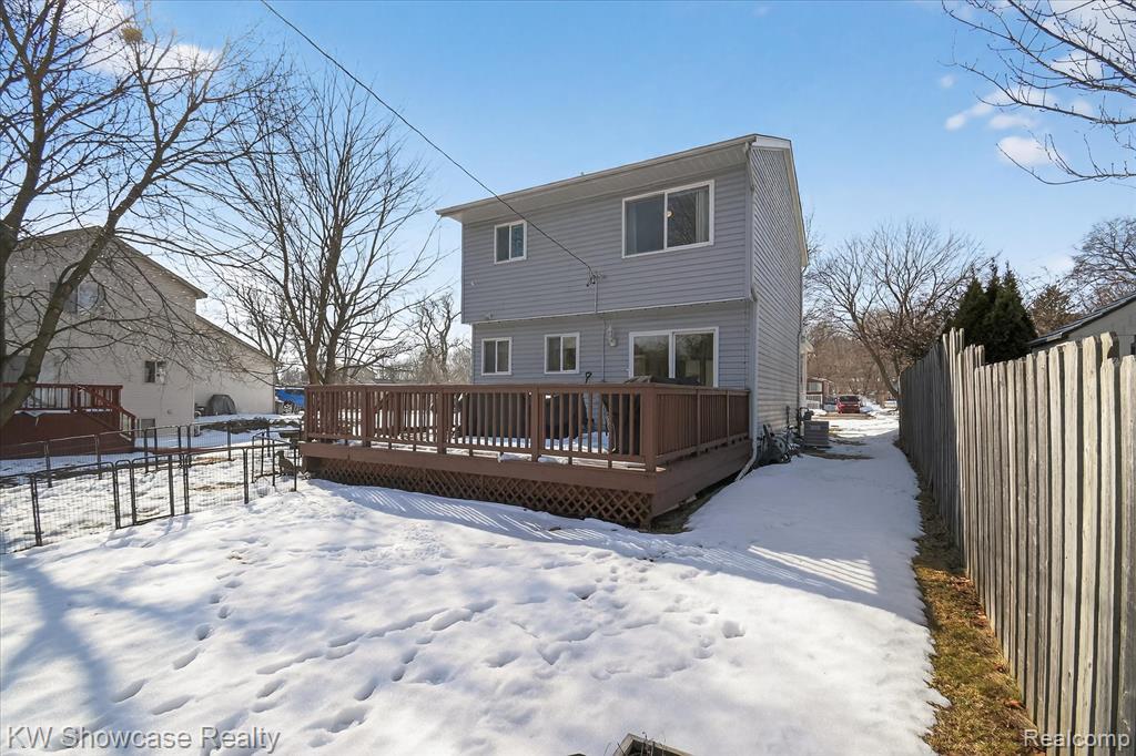 622 Elizabeth Street, Milford, MI 48381 — Photo 38