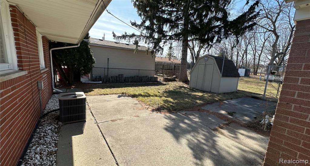 27099 Demrick Street, Roseville, MI 48066 — Photo 7