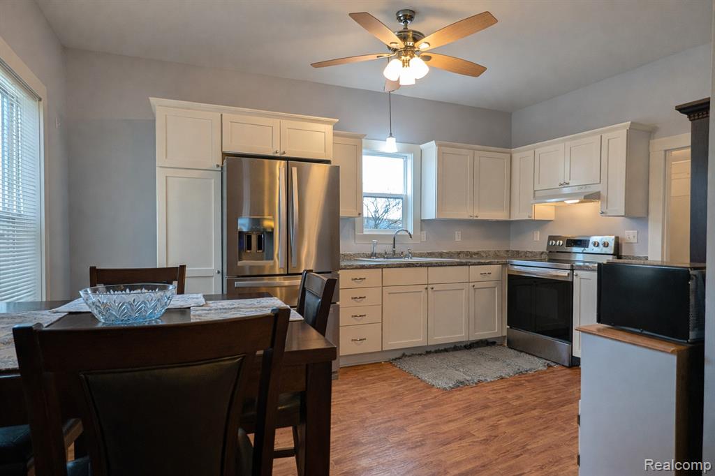 201 S Almer Street, Caro, MI 48723 — Photo 17