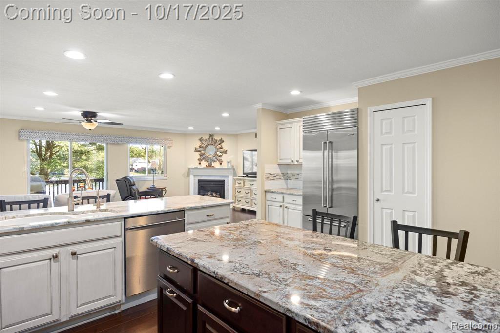 7109 Bluewater Drive, Clarkston, MI 48348 — Photo 5