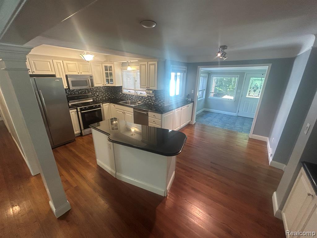 760 S EVERGREEN Street, Plymouth, MI 48170 — Photo 15