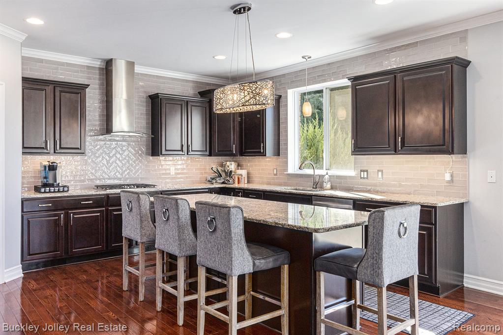 52689 TRAILWOOD Drive, South Lyon, MI 48178 — Photo 3