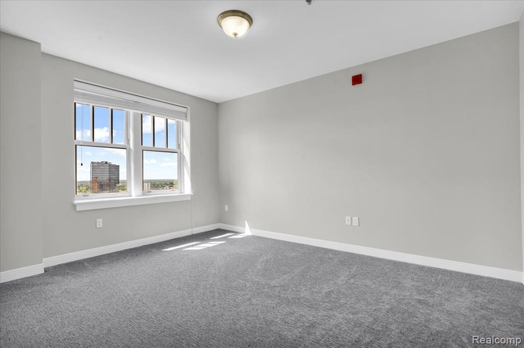 525 W Lafayette Boulevard, 18E, Detroit, MI 48226 — Photo 20
