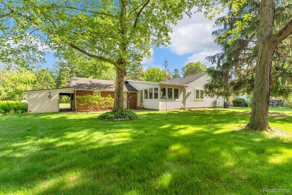 778 Troywood Drive, Troy, MI 48083 — Photo 35
