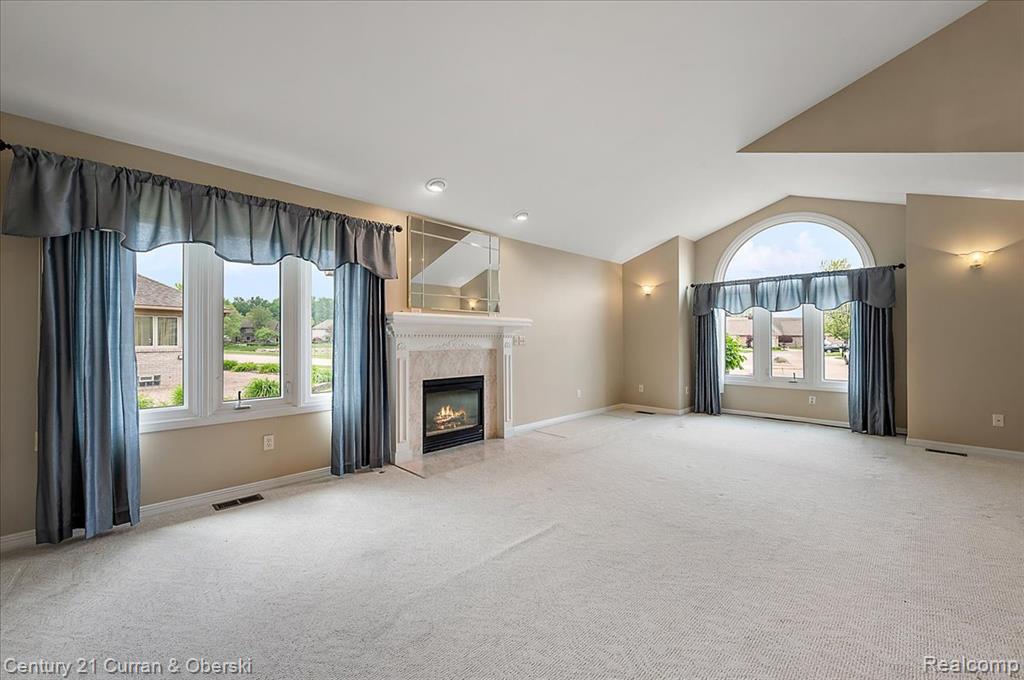 52179 Sawmill Creek Drive, Macomb, MI 48042 — Photo 12