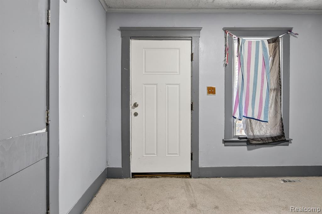 13486 Gallagher Street, Hamtramck, MI 48212 — Photo 8