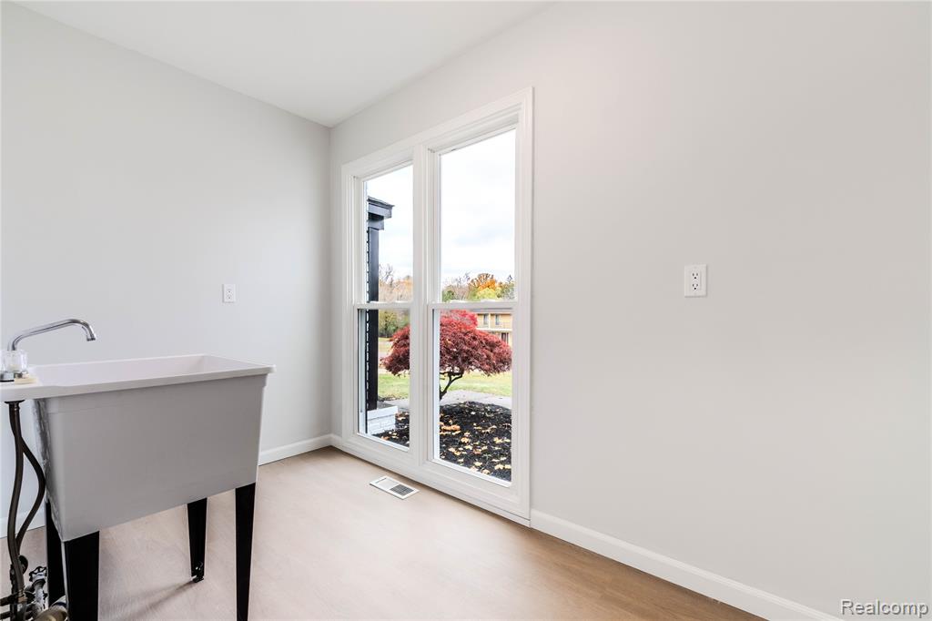 5435 Tequesta Drive, West Bloomfield, MI 48323 — Photo 30