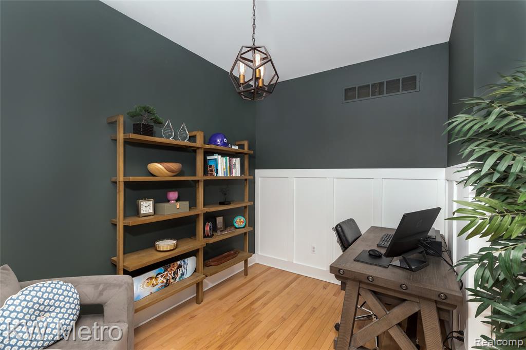 4095 Thomas Avenue, Berkley, MI 48072 — Photo 19