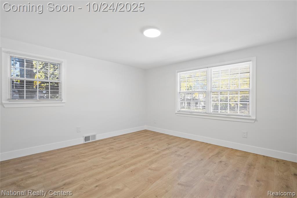 4427 Westover Drive, West Bloomfield, MI 48323 — Photo 20