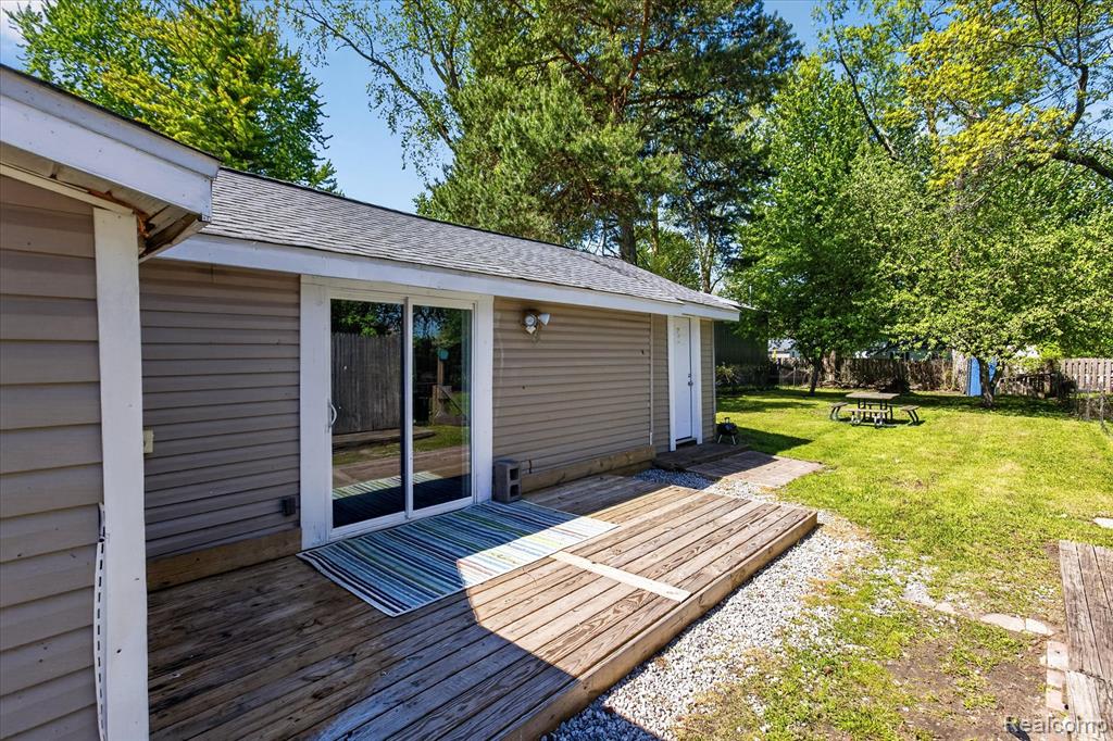 986 Pine Road, Bay City, MI 48706 — Photo 33