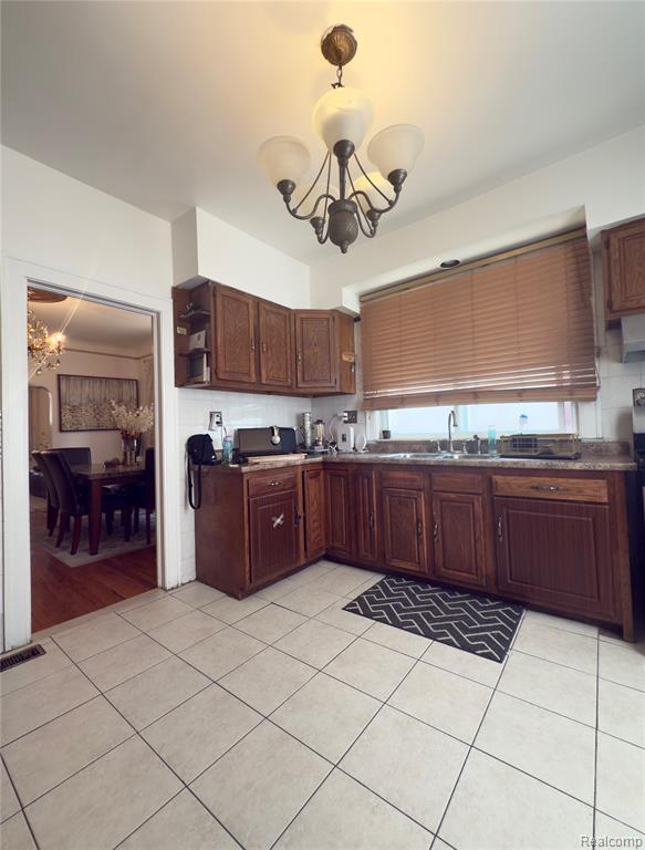 6939 Appoline Street, Dearborn, MI 48126 — Photo 15