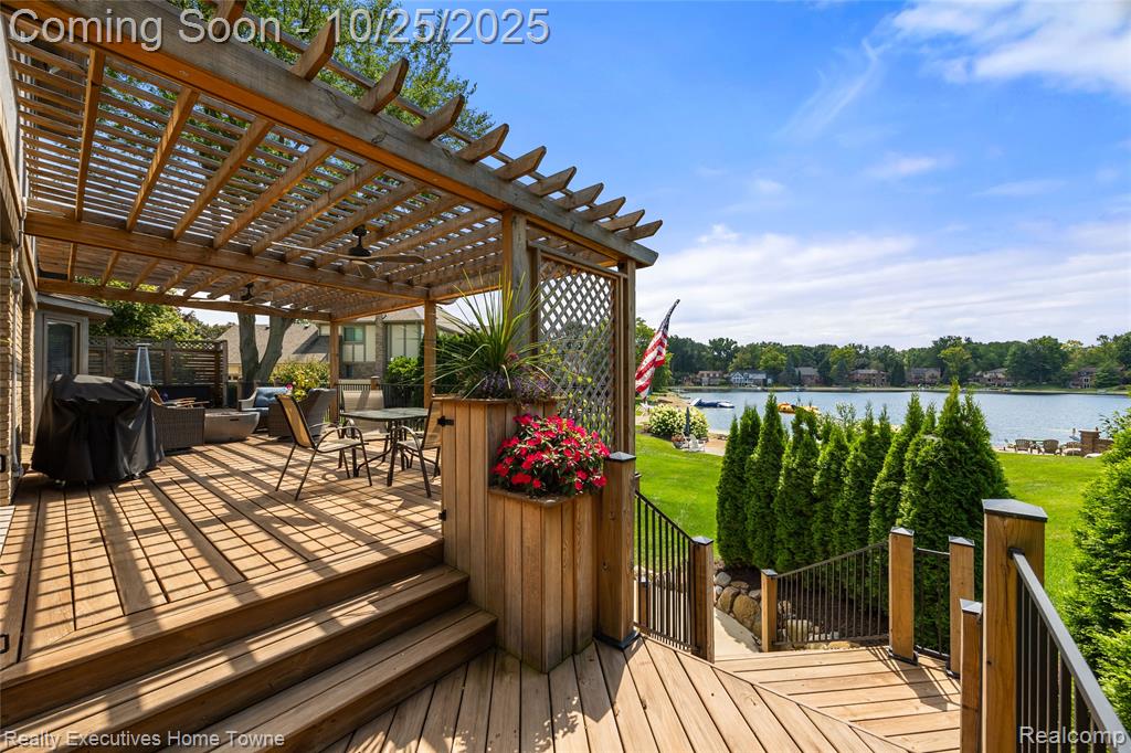 54464 Sherwood Lane, Shelby Twp, MI 48315 — Photo 3