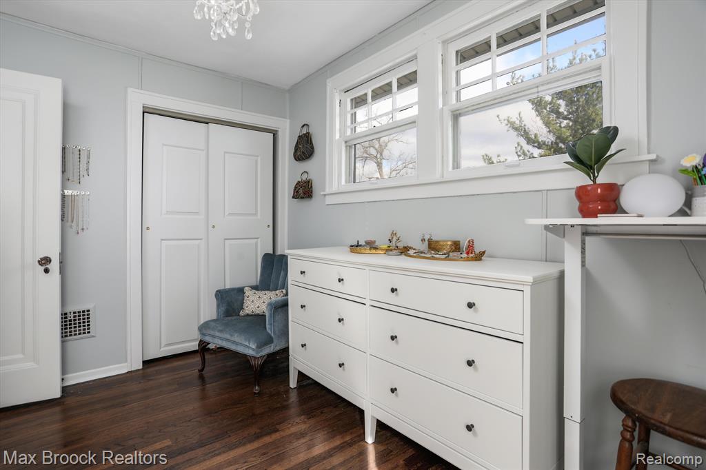 20 WOODSIDE PARK Boulevard, Pleasant Ridge, MI — Photo 18