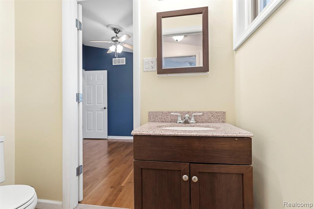 9971 Hartel Court, Livonia, MI 48150 — Photo 16