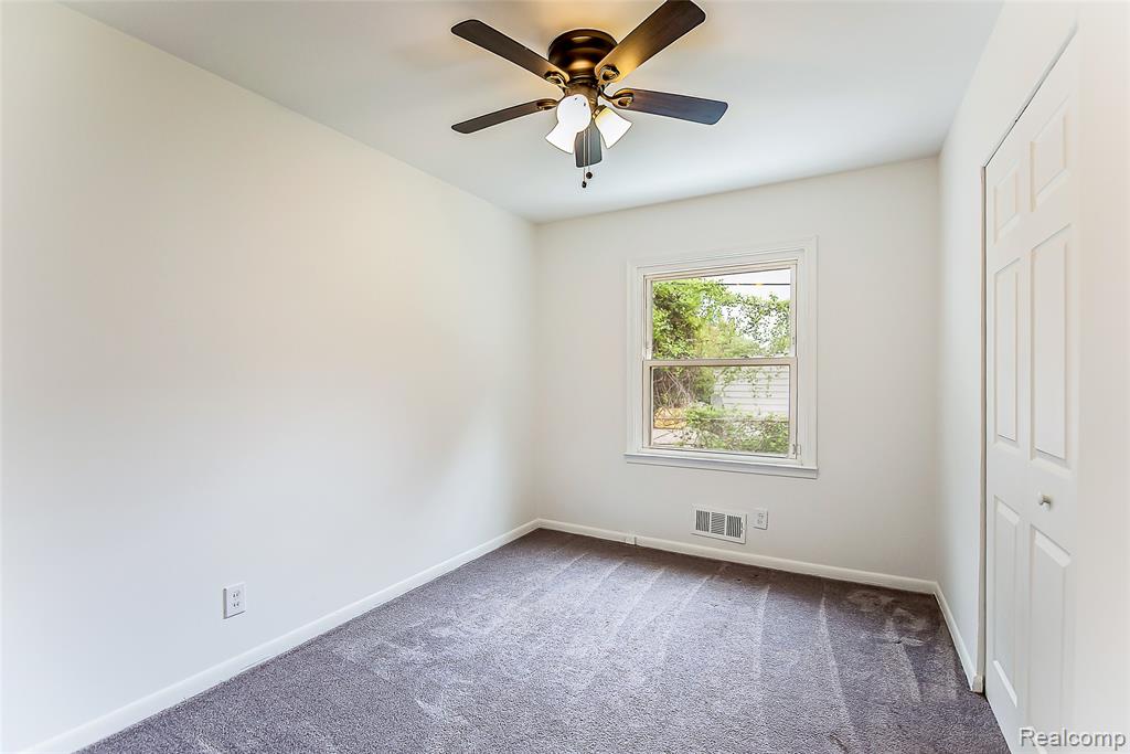 449 Burton Court, Ypsilanti, MI 48197 — Photo 31